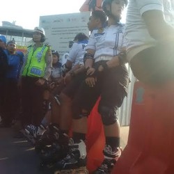 13 Polisi Bersepatu Roda Ikut Amankan May Day