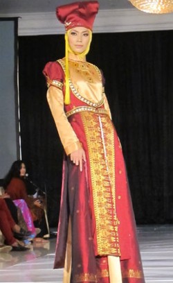 Songket Minangkabau dalam Balutan Busana Modern Karya 7 Desainer Indonesia