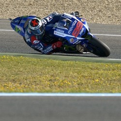 Lorenzo Pertahankan Posisi Terdepan