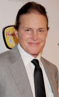 Bruce Jenner Dituntut karena Sebabkan Orang Meninggal Dalam Kecelakaan Mobil