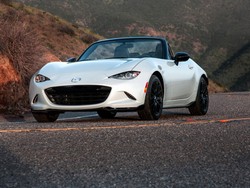 Akhir Tahun ini Fiat Luncurkan Kembaran Mazda MX-5 Miata