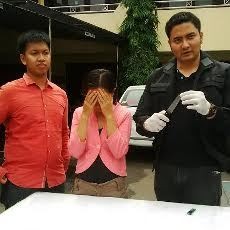 Seorang Istri Balas dengan Tusukan Saat Dianiaya Suami