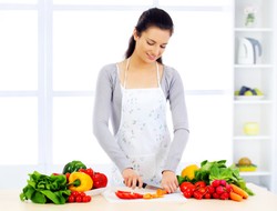 Menerapkan Pola Makan Sehat Tidak Sulit, Ini 5 Aturan Praktisnya!