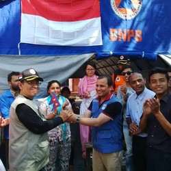 Warga Nepal Gembira Dapat Bantuan Tenda dari Indonesia untuk Sekolah