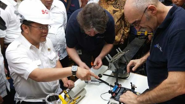 Ground Breaking Kabel Laut Rp 85 Miliar Luwuk-Tutuyan