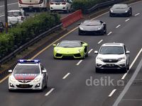 Polisi Kawal Konvoi Lamborghini