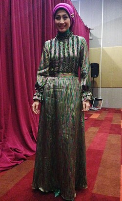 Foto: Cantiknya Desy Ratnasari Saat Menjadi Juri di Sunsilk Hijab Hunt 2015