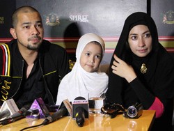 Sultan Djorghi Bentengi Anak dengan Agama
