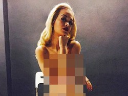Rita Ora Tampil Tanpa Busana di Instagram