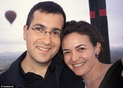 Duka Mendalam Bos Facebook Ditinggal Suami Tercinta