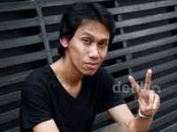 Eross 'SO7' Sumbang Lagu di Album Solo Raffi Ahmad