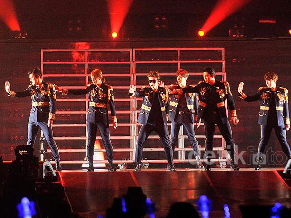 Super Junior Bikin ELF Histeris di Konser 'Super Show 6 Indonesia'