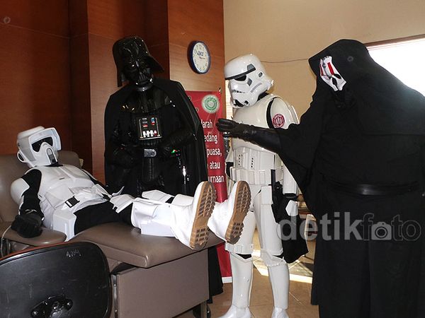 May The Fourth Be With You... Darth Vader Cs Donor Darah di PMI