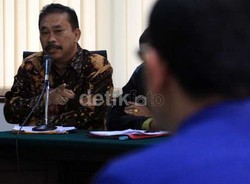 Orang Tua Meninggal, Bonaran Situmeang Diizinkan KPK Pulang Kampung