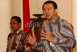 Bertemu General Manager PLN, Ahok Minta Kawasan Liar Tak Dialiri Listrik