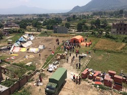 Melihat Lokasi RS Darurat Indonesia untuk Nepal yang Dikelilingi Gunung