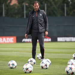 Allegri Indikasikan Juve Akan Main Hati-hati