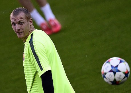 Menjamu Bayern, Barcelona Tanpa Mathieu