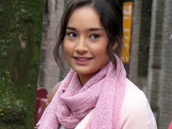 Beda Tatjana Saphira dengan Karakter Lintang di Negeri van Oranje