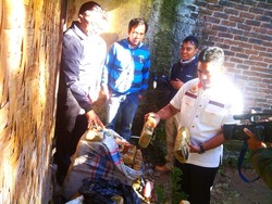 Polda Jabar Gerebek Gudang Ganja 200 Kilogram di Bandung