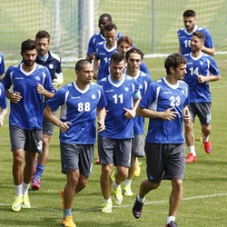 Napoli Tahan Diri Pikirkan Final, Fokus Atasi Dnipro Dahulu