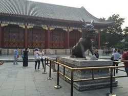 Menengok Istana Musim Panas Milik Kaisar Tiongkok