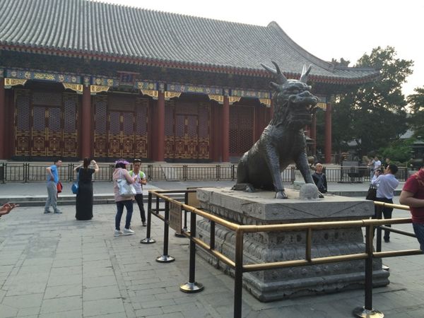 Menengok Istana Musim Panas Milik Kaisar Tiongkok