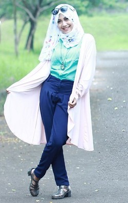 Foto: Ketika Peserta Sunsilk Hijab Hunt Bergaya dengan Kacamata di Kepala