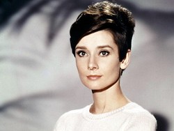 Kisah Audrey Hepburn yang Tak Pede Disebut Ikon Kecantikan