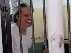 Oneng Minta Fariz RM Direhabilitasi