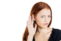 Kotoran Kuping yang Menumpuk Bisa Ganggu Fungsi Alat Bantu Dengar