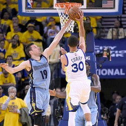 Hawks dan Grizzlies Samakan Kedudukan