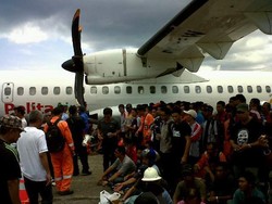 Warga Anambas Blokir Bandara Matak, Kepulauan Riau