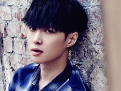 Rampung Syuting Film Perdana di Tiongkok, Lay EXO Kembali ke Korea