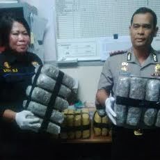 Polisi Belum Temukan Pemilik 42 Kotak Ganja di KM Dobonsolo