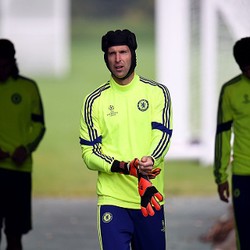 Chelsea Disebut Takkan Lepas Cech ke Arsenal atau Klub Inggris Lainnya
