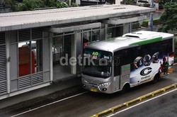 Ya Ampun! Kopaja AC Juga Pernah Diskriminatif Sama Orang Gemuk