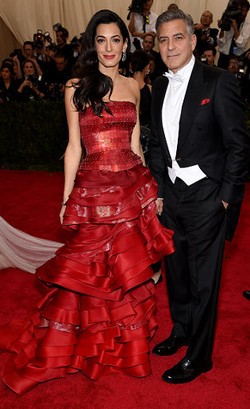 Yang Membuat George Clooney Jatuh Cinta dengan Amal Alamuddin