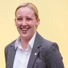 Hebat! Mahasiswi 20 Tahun Jadi Anggota Parlemen Inggris Temuda Sejak 1667