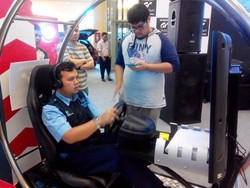 Seru! Sopir Taksi Main Balapan GTA Nissan