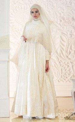 Mulai Tren di 2014, Baju Pengantin Syari Kini Semakin Dilirik Hijabers