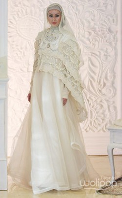 Seperti Apa Model Busana Pengantin Syari yang Kini Disukai Hijabers?