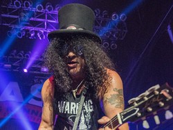 Slash Siap Balik ke Guns N Roses?