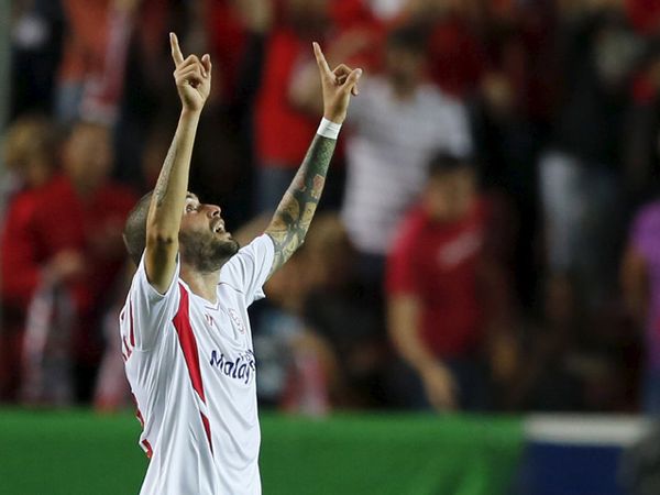 Sevilla Cukur Fiorentina 3-0