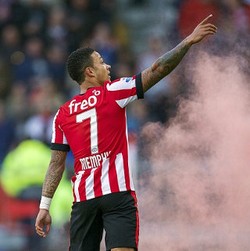 Depay di Antara Striker-striker The Red Devils