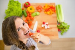 Makan Wortel dan Rajin Bebenah Rumah, 6 Cara Unik Turunkan Risiko Kanker