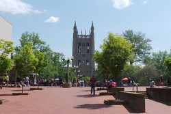 Wisata Edukasi ke Kampus Jurnalistik Tertua di Dunia