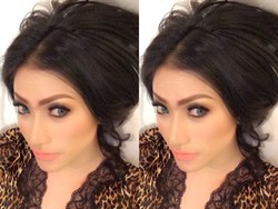 Bantah AA Dirinya, Amel Alvi Unggah Foto Selfie di Instagram