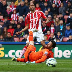 10 Pemain Spurs Takluk 0-3 di Kandang Stoke