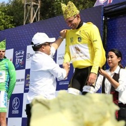 Pouly di Ambang Juara